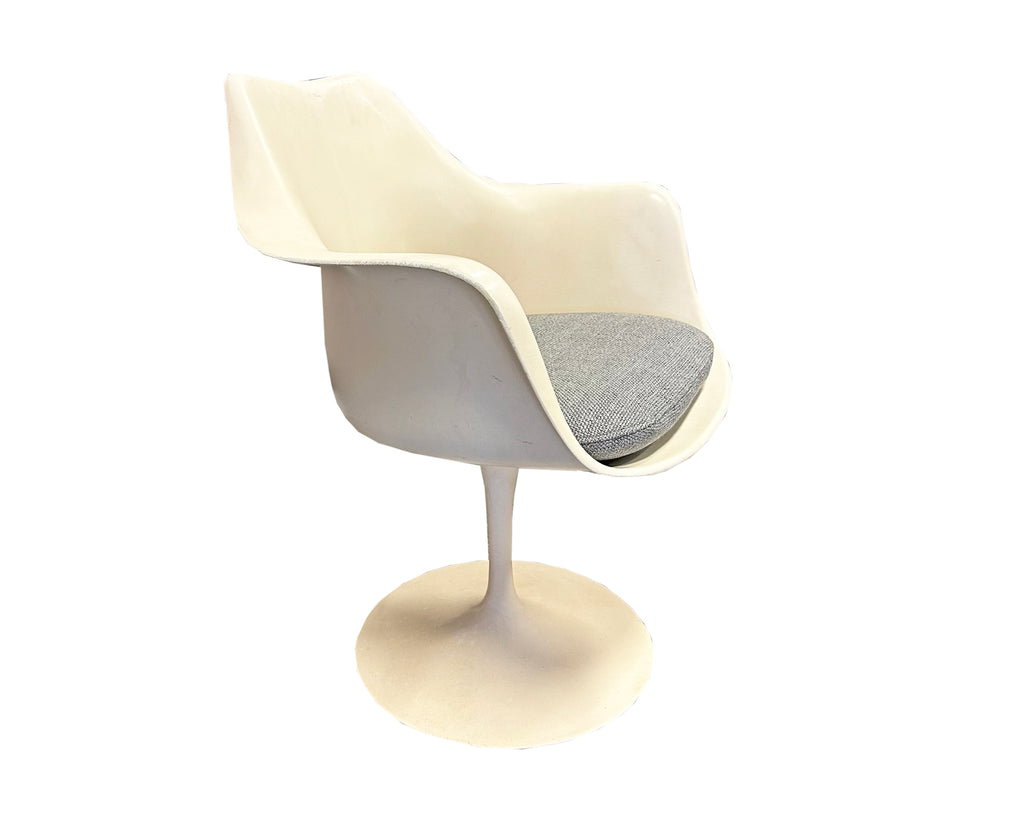 Eero Saarinen Knoll Tulip Armchair