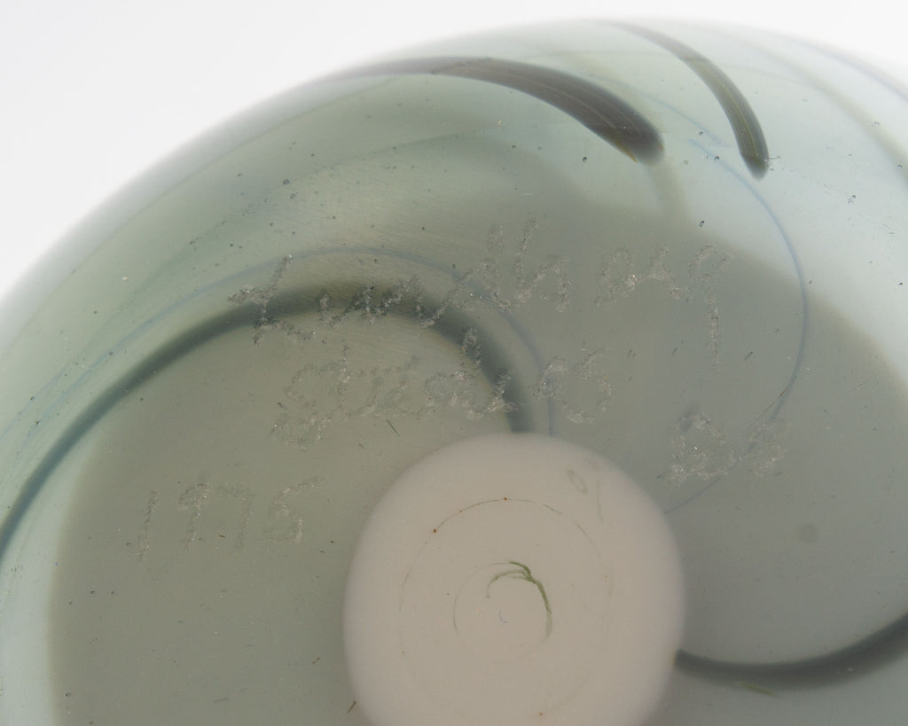 Lundberg Studios David Salazar 1975 Art Glass Paperweight